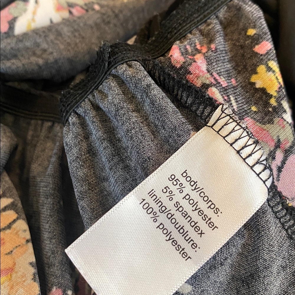 EUC MAURICES 3/4 Slv Spandex Stretchy Belted Floral Romper L - Picture 8 of 8